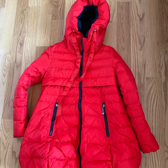 Red puffer winter jacket - Picture 1 of 9